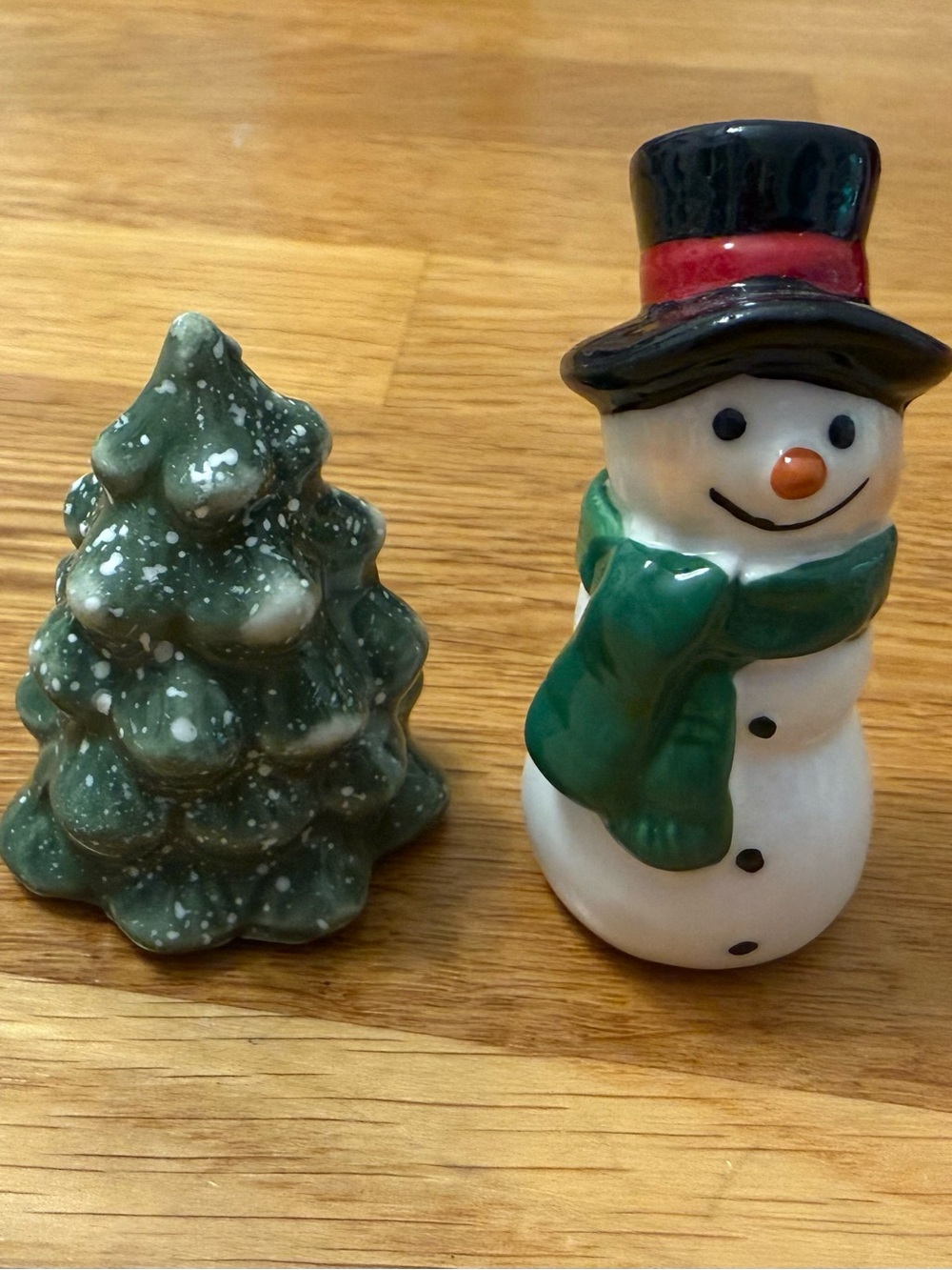 Ceramic Snowman and Speckled Christmas Tree Holiday Shakers Set